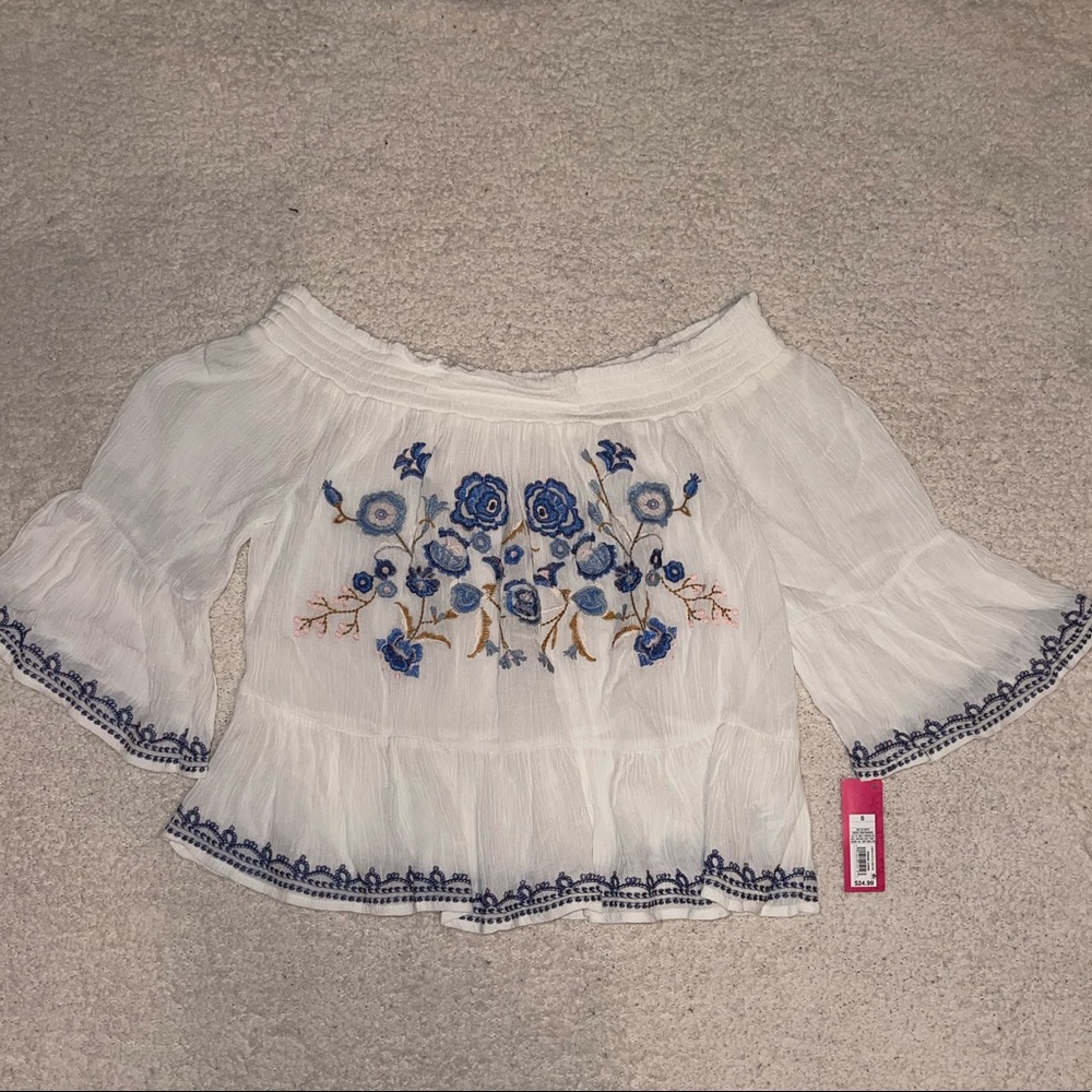 NWT Target xhilaration off the shoulder embroidered flowy top with bell sleeves